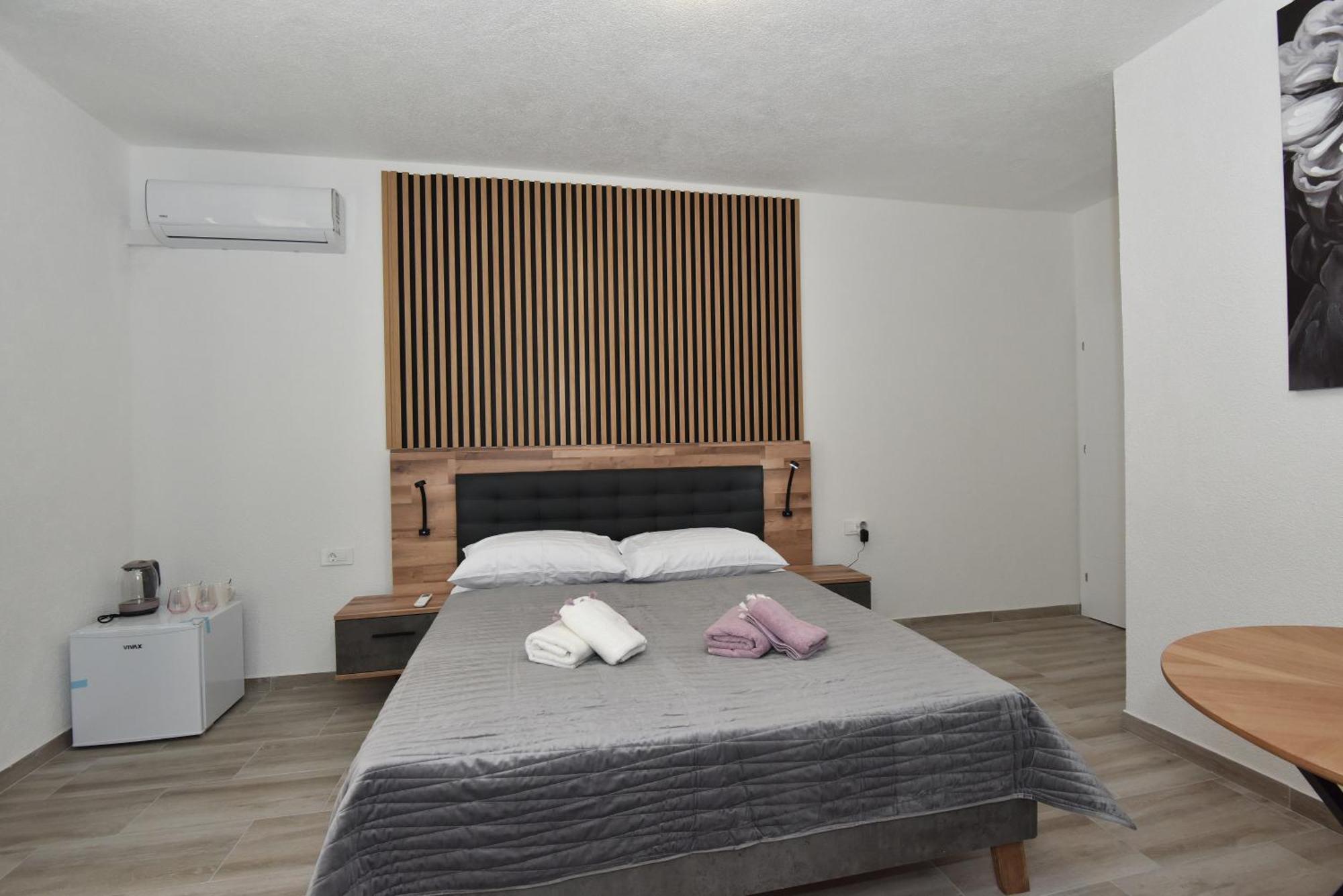Jeta 2 Studio & Rooms ซาดาร์ ภายนอก รูปภาพ